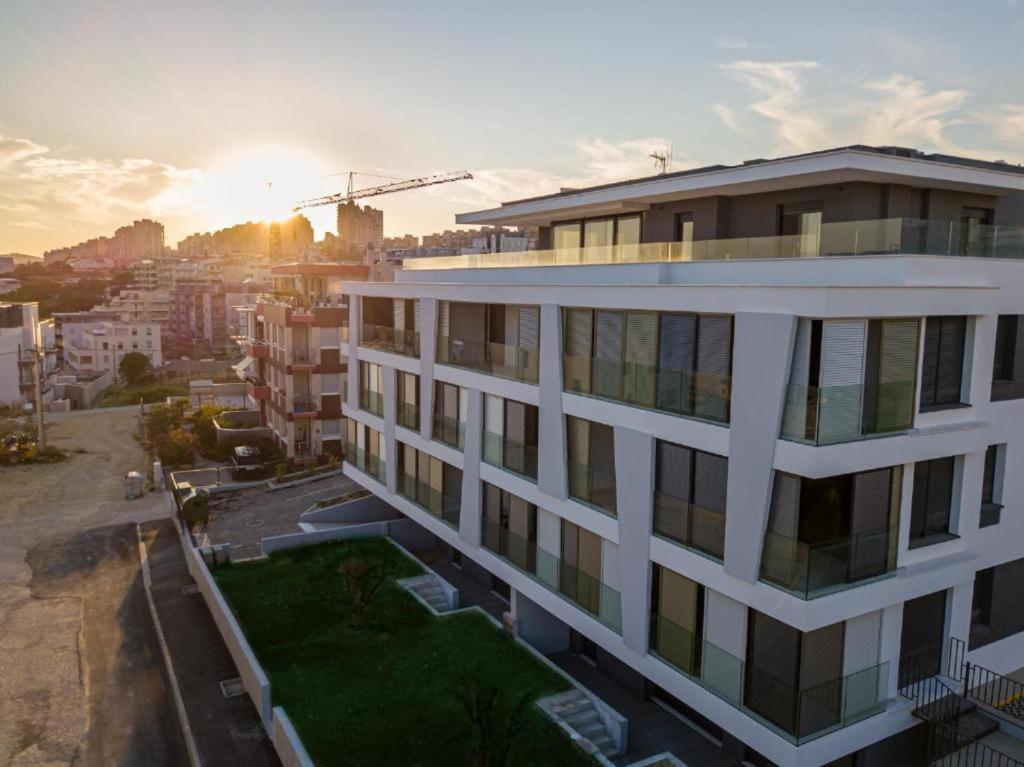 Ledeno More Luxury Apartments Split Eksteriør billede